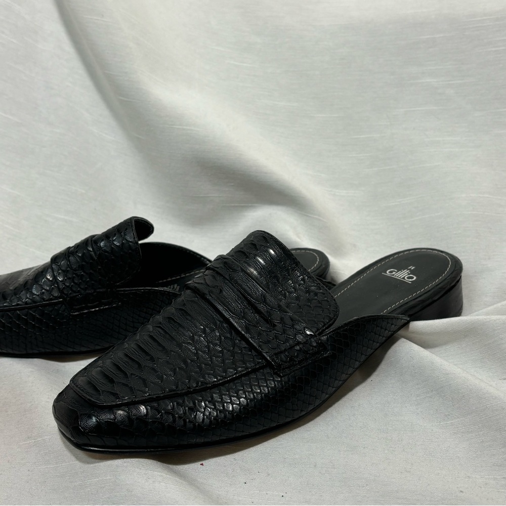 GILLIO Snake Shoes - Picture 3 of 3